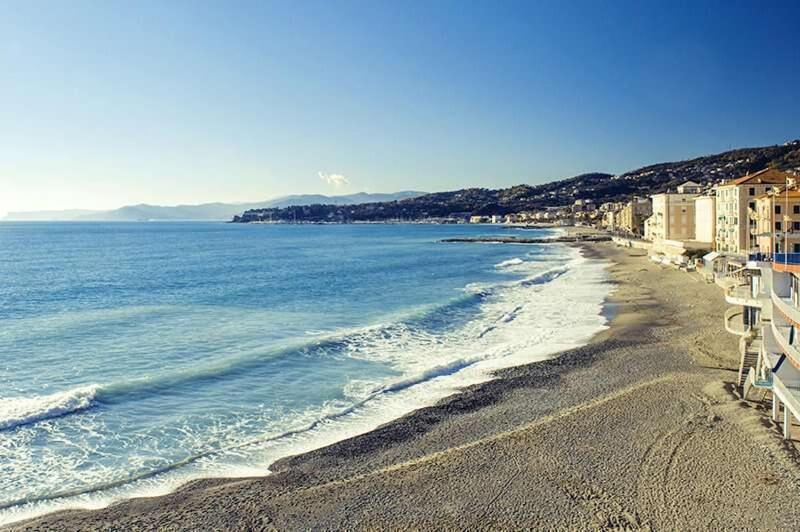 Varazze Suite Endless Sea Esterno foto
